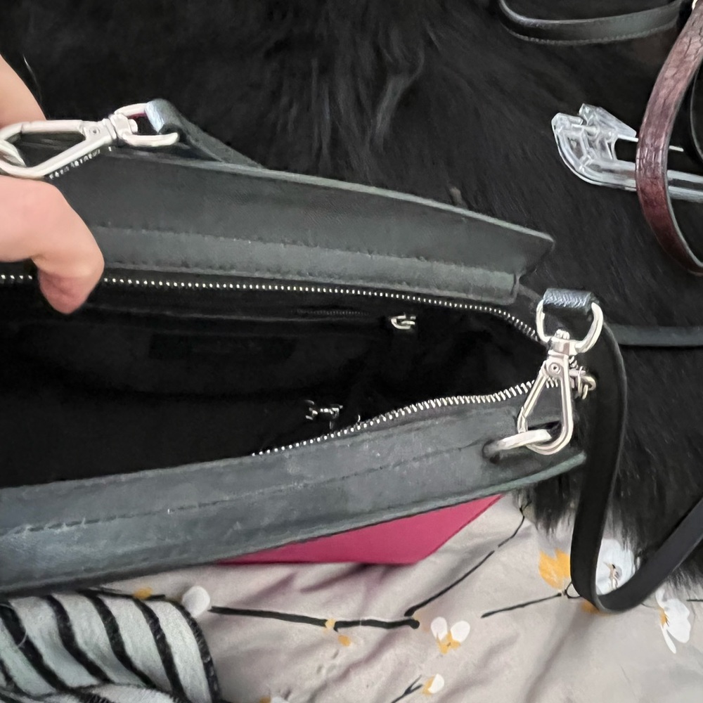 Purse - Picture 4 of 4